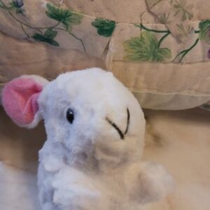 NWOT Easter Bunny Bag Charm, Soft White Fuzzy Key Chain